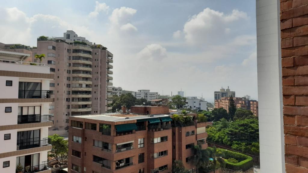 Apartamento En Venta - Normandía, Cali