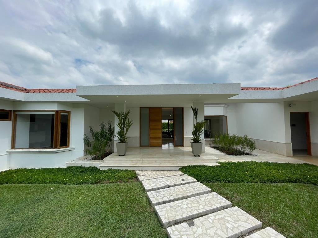 Casa Campestre En Arriendo/Venta - Pance, Cali