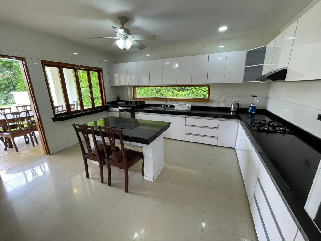Casa Campestre En Arriendo/Venta - Pance, Cali