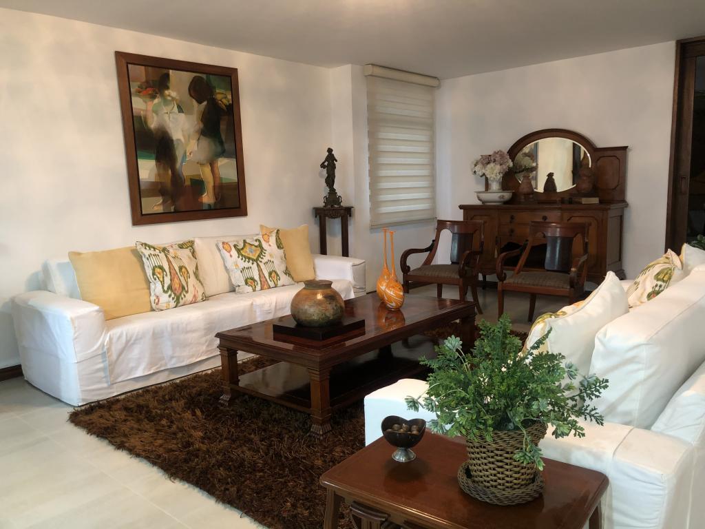 Apartamento En Venta - Santa Teresita, Cali