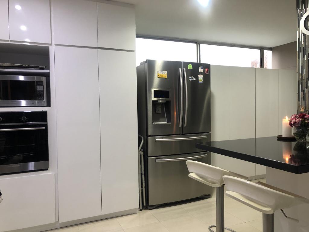 Apartamento En Venta - Santa Teresita, Cali