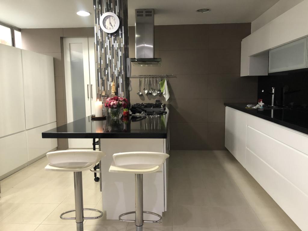 Apartamento En Venta - Santa Teresita, Cali