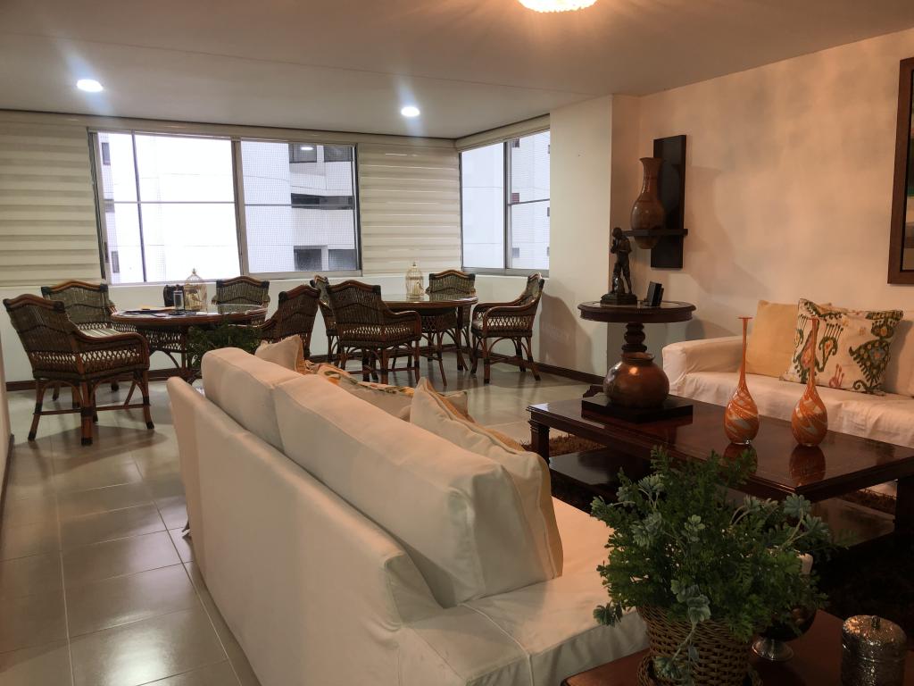 Apartamento En Venta - Santa Teresita, Cali
