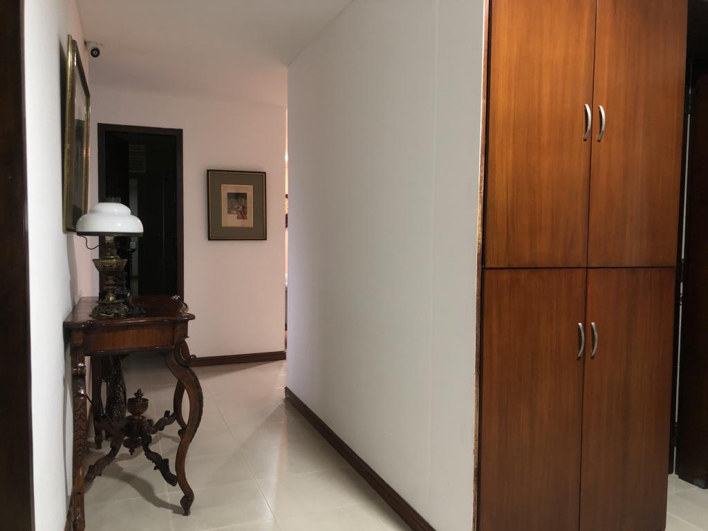Apartamento En Venta - Santa Teresita, Cali