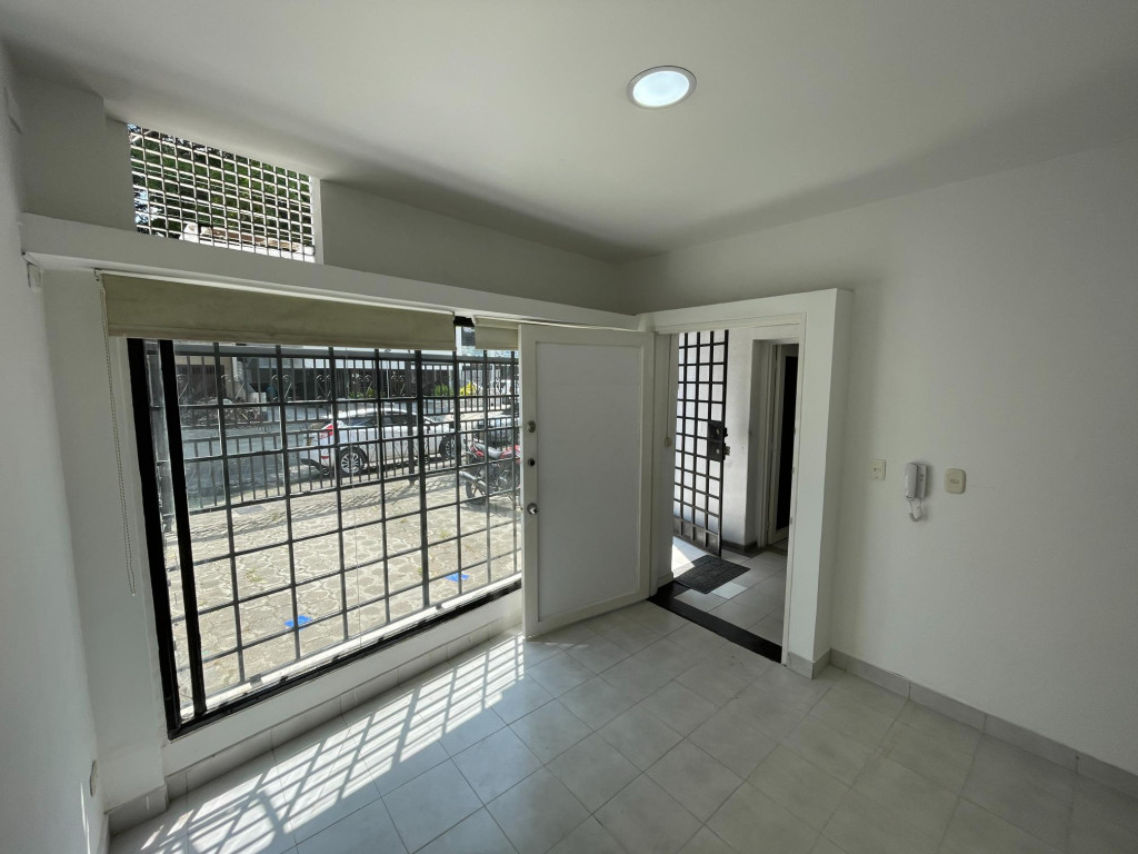 Consultorio En Arriendo - San Vicente, Cali