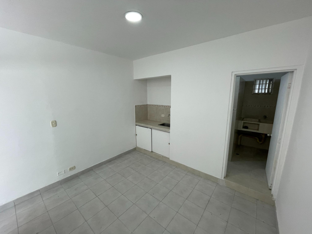 Consultorio En Arriendo - San Vicente, Cali