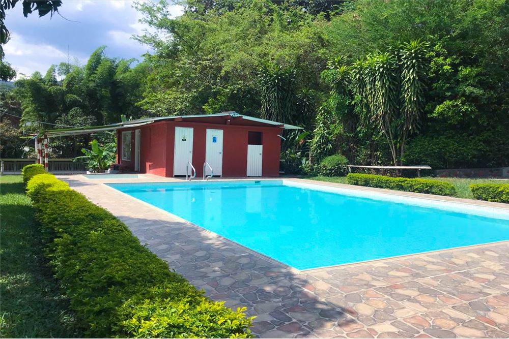 Casalotes En Venta - Montebello, Cali
