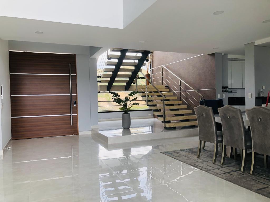 Casa Campestre En Venta - Parcelación Campestre Laguna Seca, Yumbo