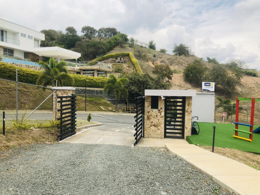 Casa Campestre En Venta - Parcelación Campestre Laguna Seca, Yumbo