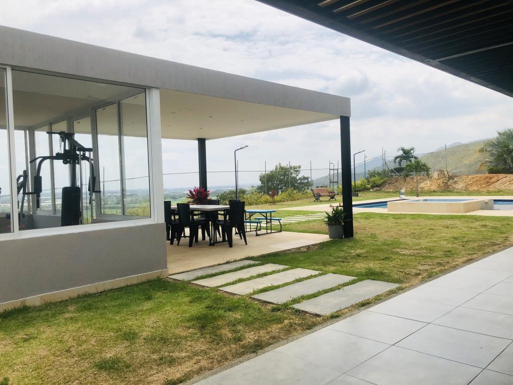 Casa Campestre En Venta - Parcelación Campestre Laguna Seca, Yumbo