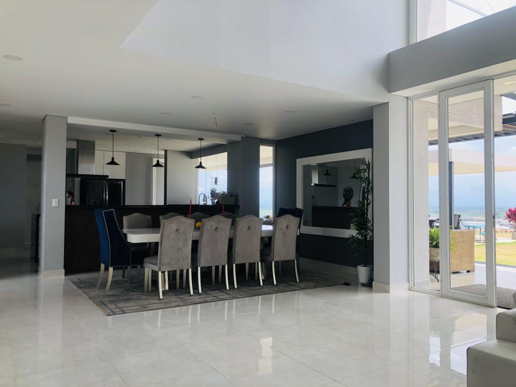 Casa Campestre En Venta - Parcelación Campestre Laguna Seca, Yumbo
