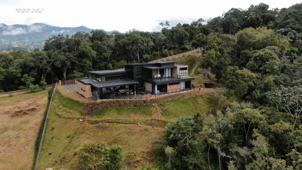 Foto Casa en Venta en Sur Oriente, Rionegro, Antioquia - $ 3.500.000.000 - doVHBIC1764 - BienesOnLine