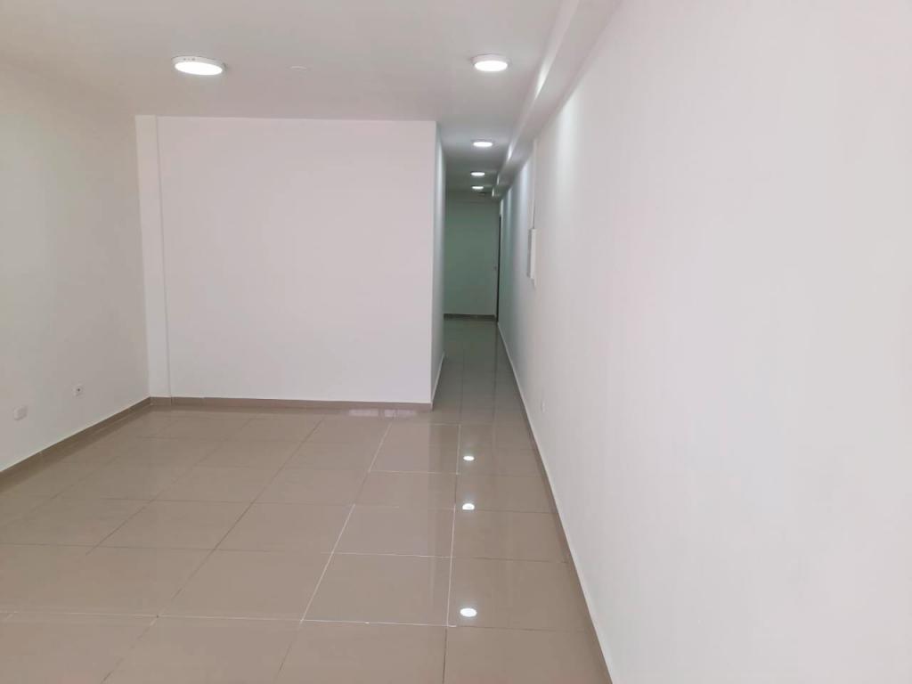 Local en Arriendo - Vista 3