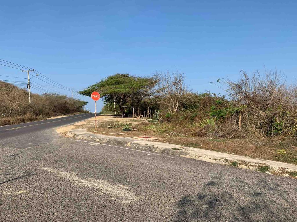 Lote EN VENTA EN Sin Barrio, código: 1061027 - 3