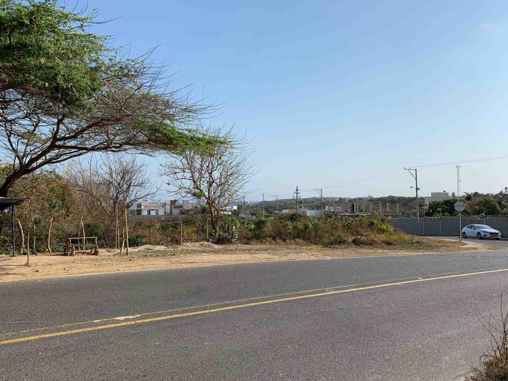 Lote EN VENTA EN Sin Barrio, código: 1061027 - 6