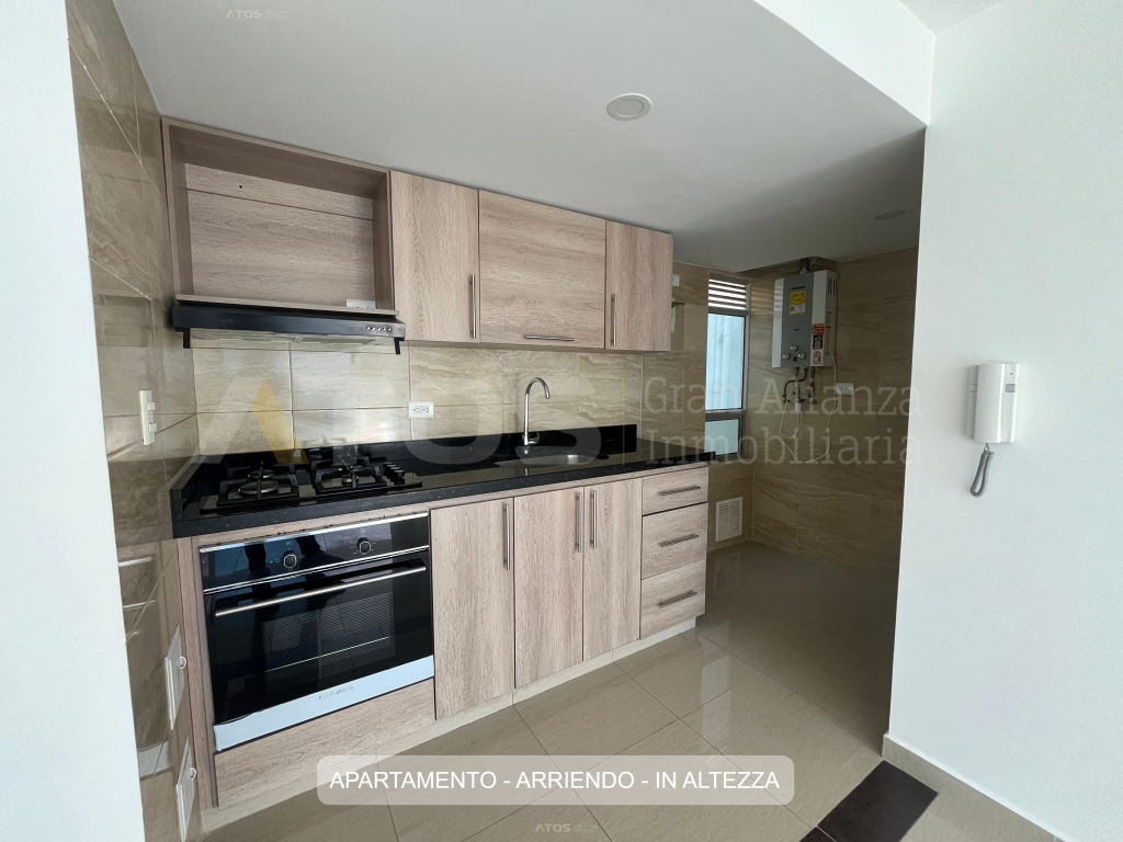 Apartamento en arriendo, código 5578