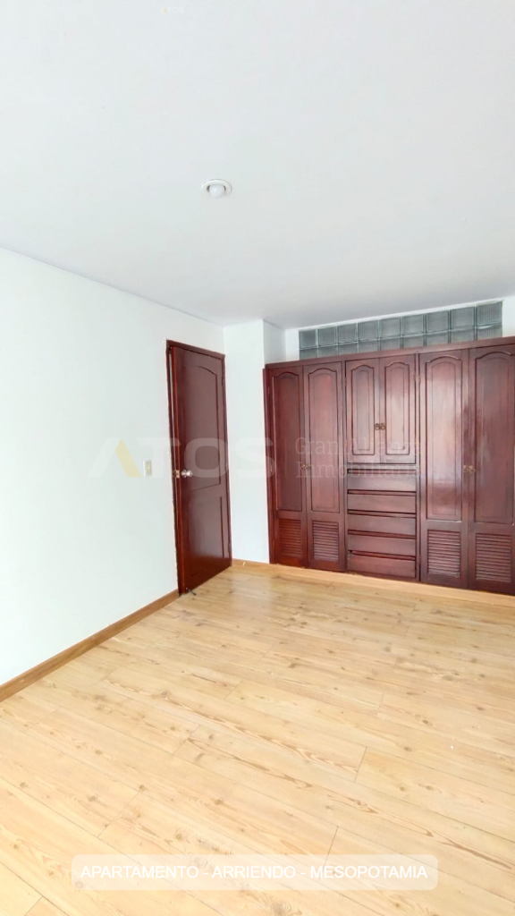 Apartamento en arriendo, código 5596