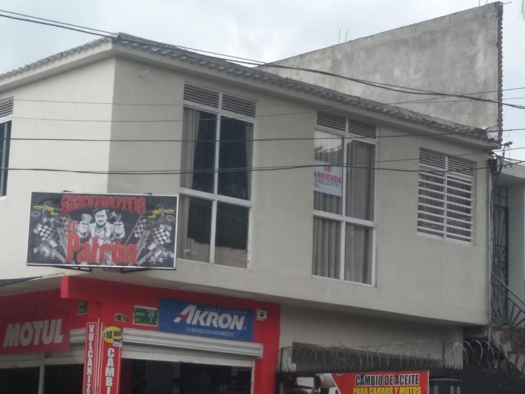 APARTAESTUDIO Calle 1 # 39 - 20 Apto 202, El Lido, Cali en El Lido