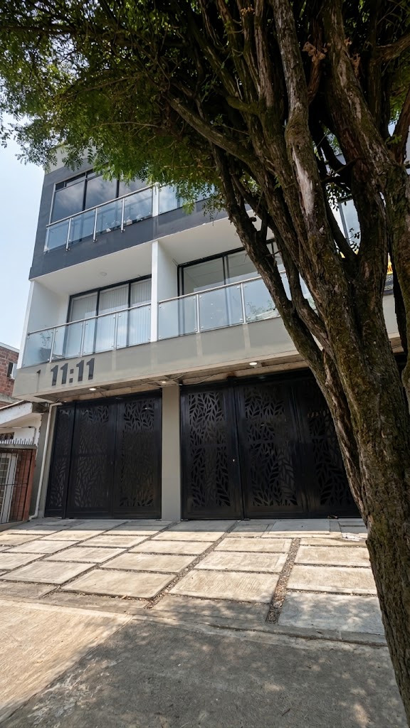 APARTAESTUDIO Cra 5 Nte # 39 - 39, Prados Del Norte, Cali