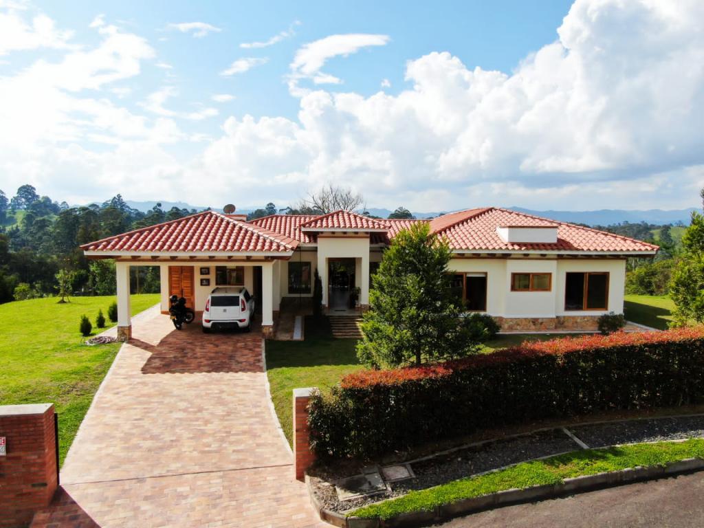 Foto Casa en Venta en Centro, Rionegro, Antioquia - $ 2.100.000.000 - doVFTLD26462 - BienesOnLine