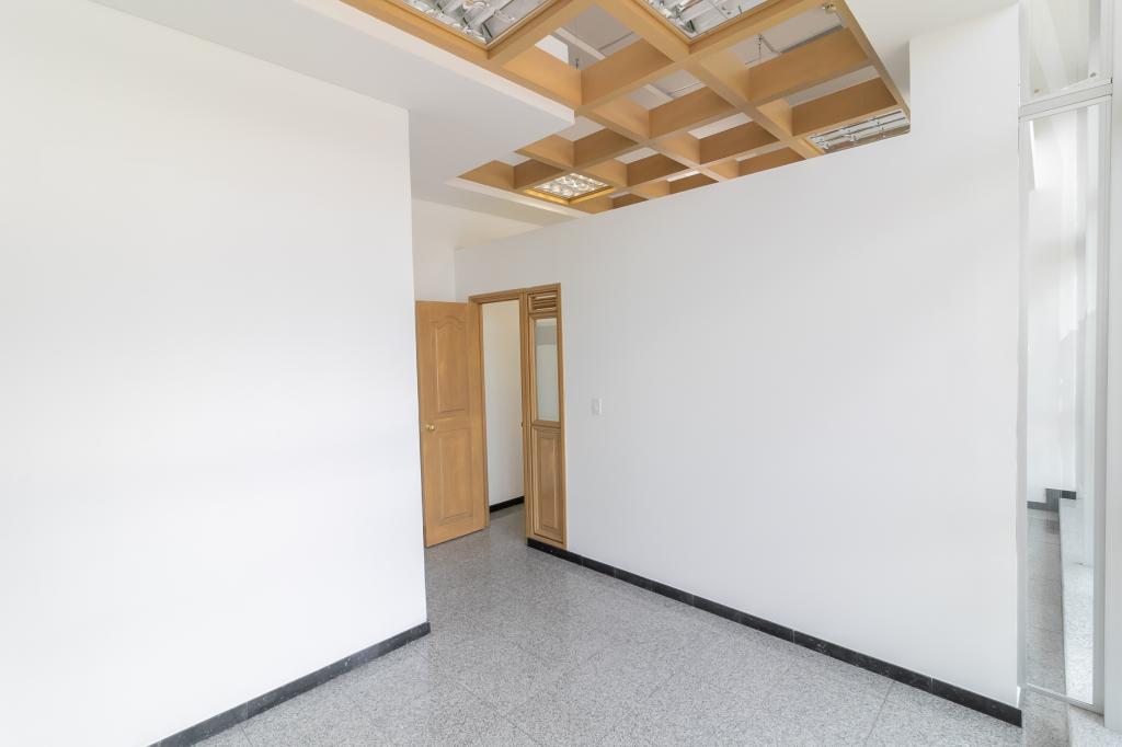 Local EN ARRIENDO EN Estoril, código: 1062964 - 18