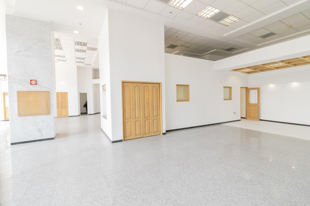 Local EN ARRIENDO EN Estoril, código: 1062964 - 0