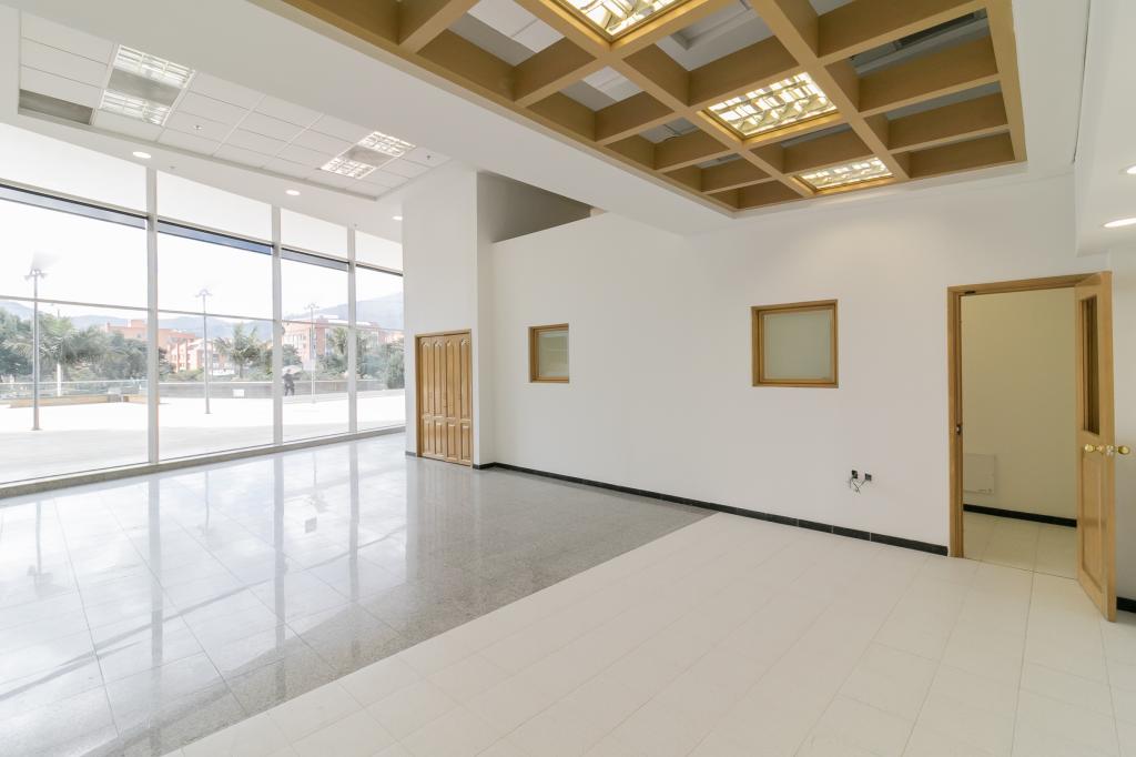 Local EN ARRIENDO EN Estoril, código: 1062964 - 3