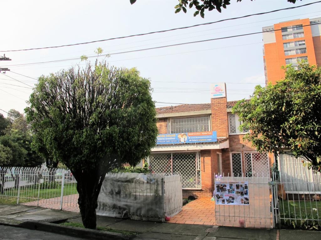 Foto Casa en Venta en Norte, Bogotá, Bogota D.C - $ 720.000.000 - doVSWKA20018 - BienesOnLine
