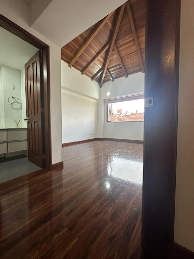 Casa EN ARRIENDO EN Casa Blanca Suba, código: 10260937 - 10