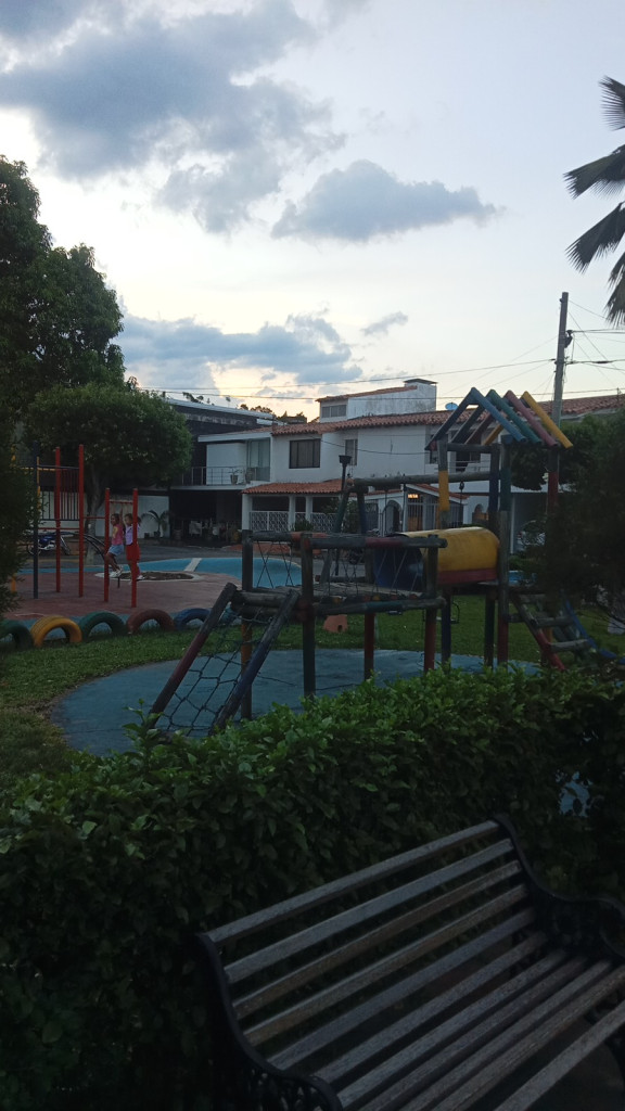 CASA AVENIDA LIBERTADORES CONJUNTO PRADOS CLUB, Av. Libertadores, Cúcuta