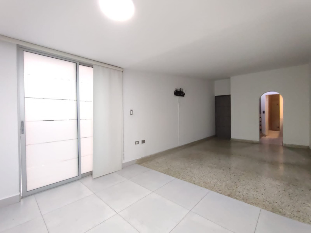 CASA LOS CAOBOS, Caobos, Cúcuta