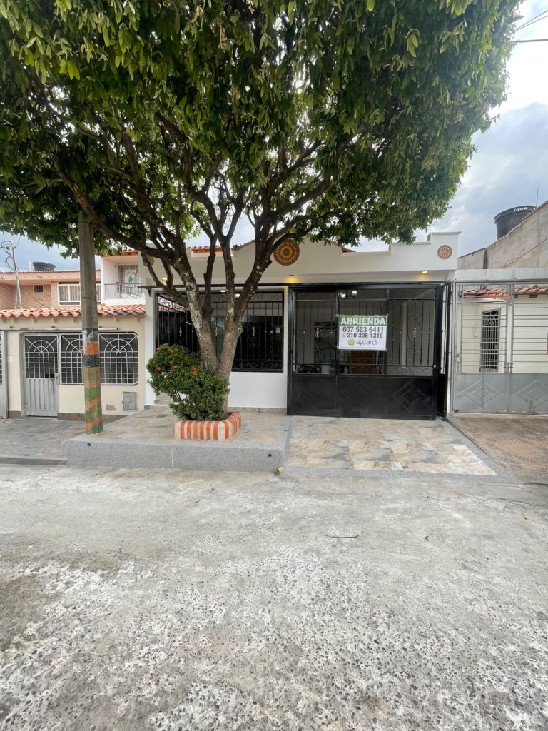 CASA CALLE 13 Nº 4-53, Garcia Herreros, Cúcuta