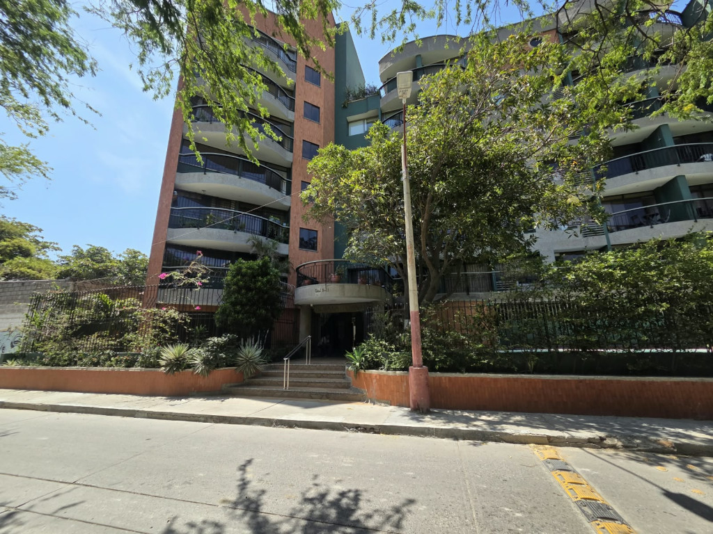 APARTAMENTO carrera 2 # 5 - 11 EDIFICIO BRISAS DEL CANAL APTO 405, Rodadero, Santa Marta