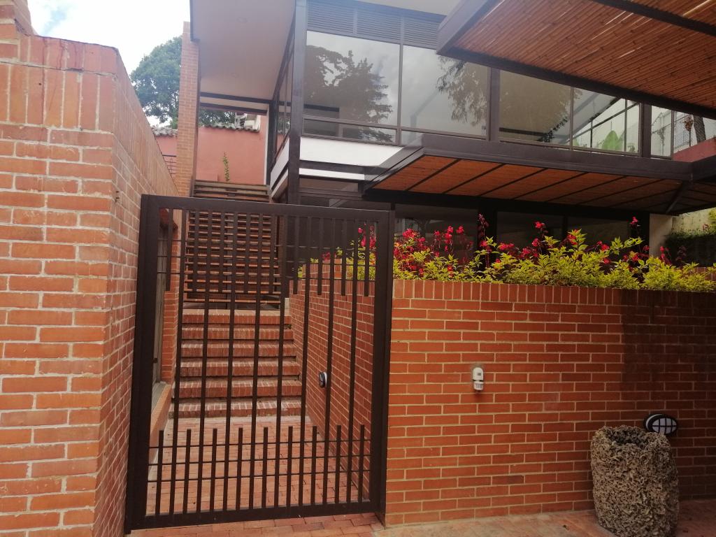 Casa EN VENTA EN Brantevilla Sotileza, código: 1067900 - 0
