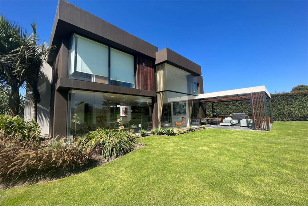 Casa EN VENTA EN ., código: 1089296 - 0