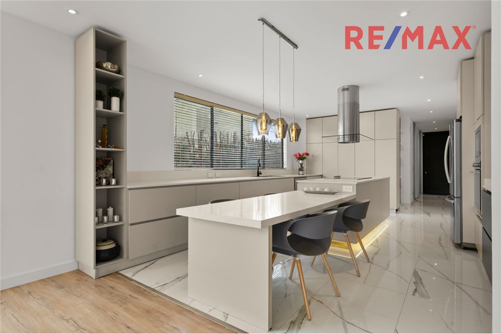 Casa EN VENTA EN ., código: 1089296 - 4