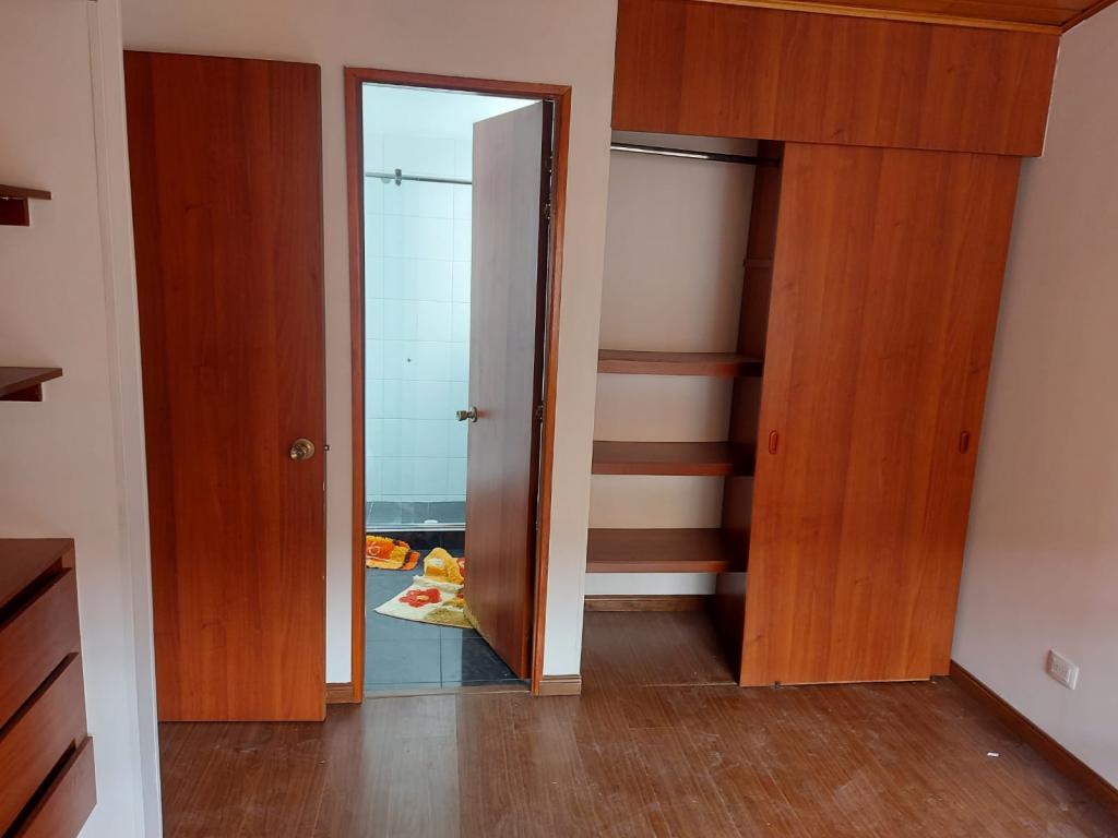Casa EN VENTA EN Modelia Occidental, código: 1068178 - 5