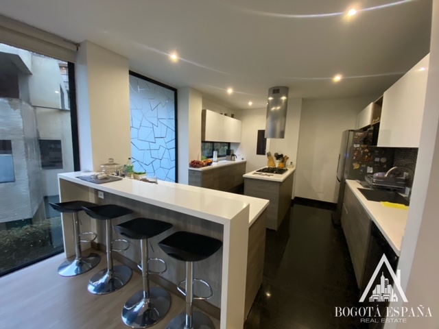 Casa EN VENTA EN Los Naranjos-Suba, código: 1068259 - 0