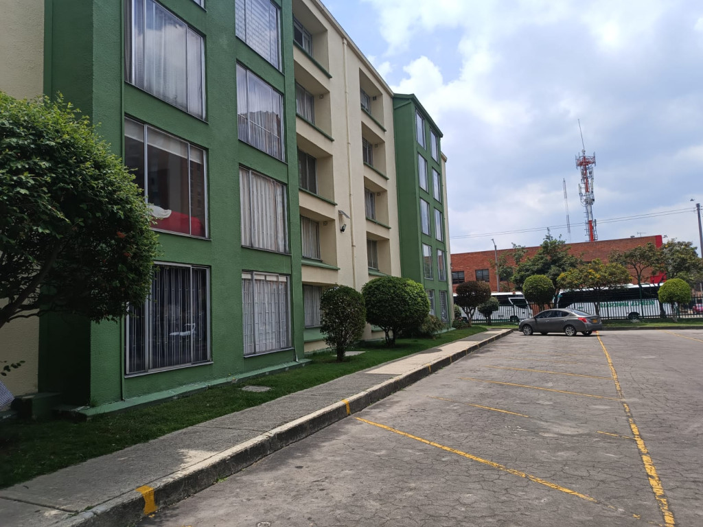 Apartamento EN ARRIENDO EN El Verbenal-Usaquén, código: 10160028 - 0