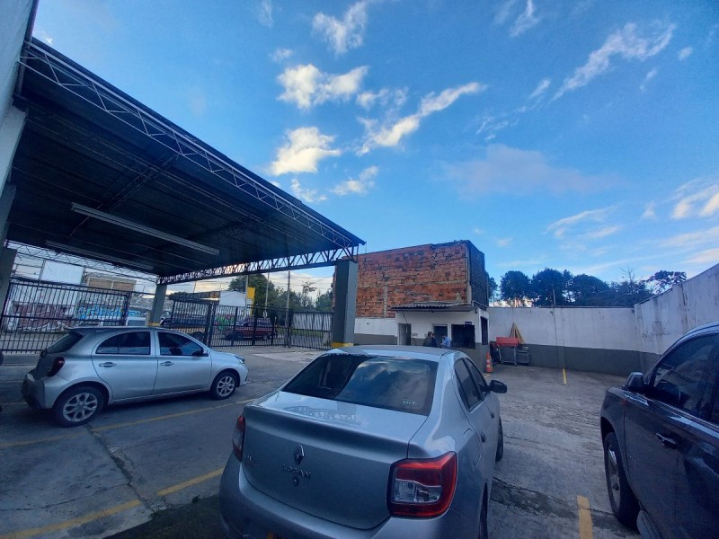 Parqueadero EN ARRIENDO EN El Toberín, código: 1074103 - 2