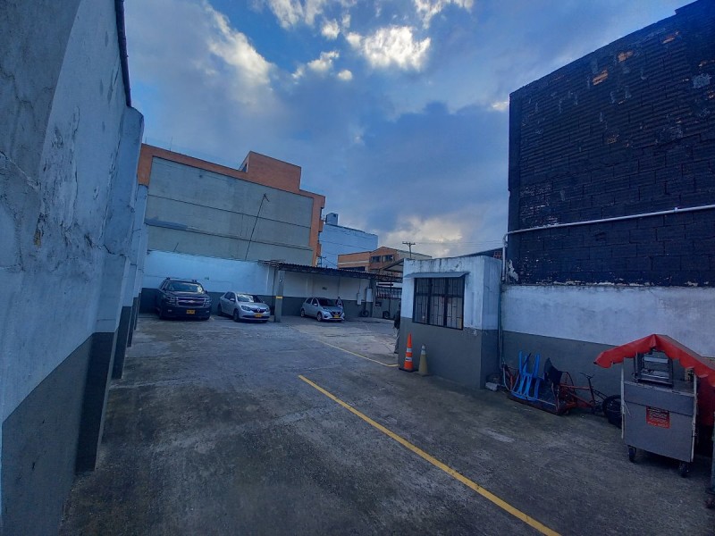 Parqueadero EN ARRIENDO EN El Toberín, código: 1074103 - 4