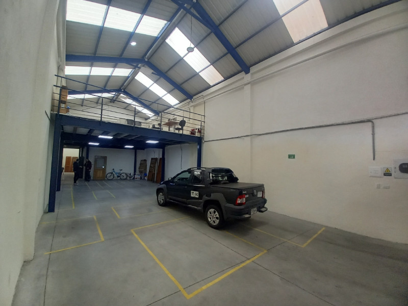 Bodega EN ARRIENDO EN Los Andes-Barrios Unidos, código: 1081000 - 1