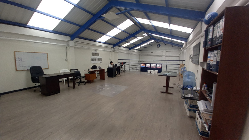 Bodega EN ARRIENDO EN Los Andes-Barrios Unidos, código: 1081000 - 11